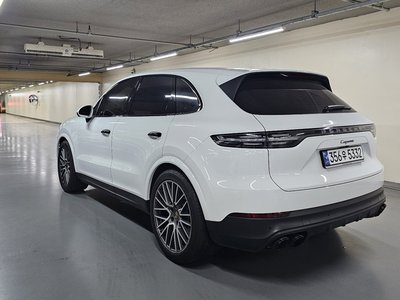 PORSCHE CAYENNE - 7