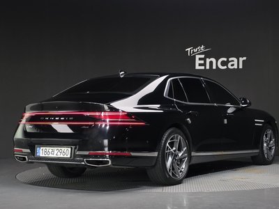 صورة 3 لـ 2022 Genesis G90 (RS4)
