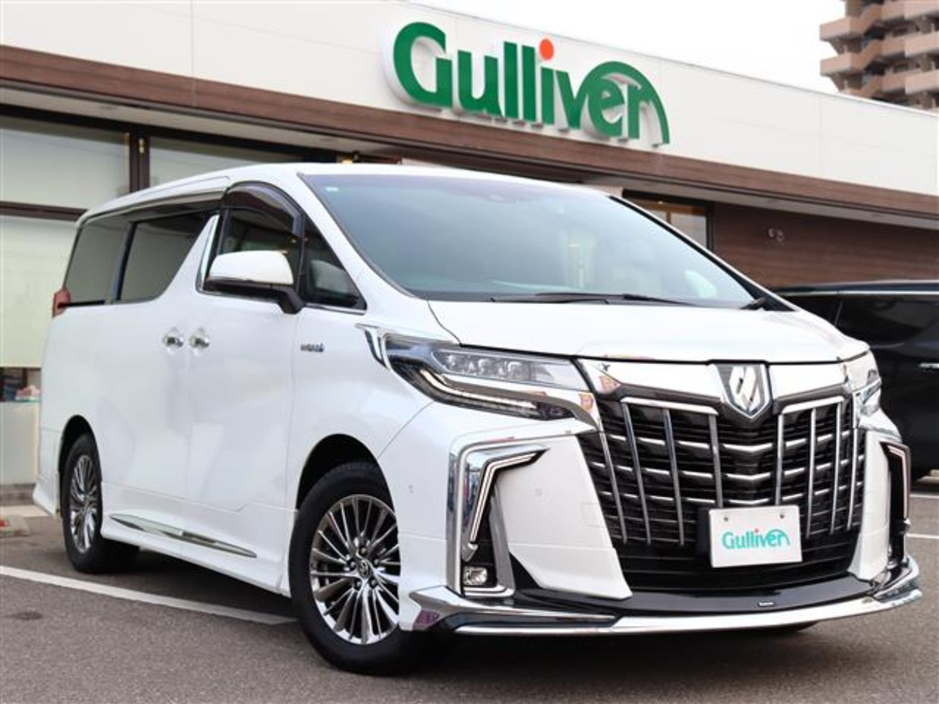 TOYOTA ALPHARD - View 1