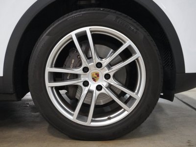 PORSCHE CAYENNE - 8