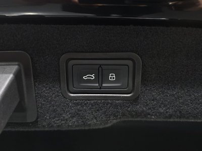 صورة مصغرة 35 لـ 2022 AUDI A8