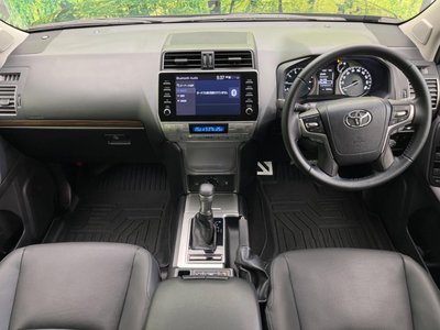 TOYOTA LAND CRUISER PRADO - 2