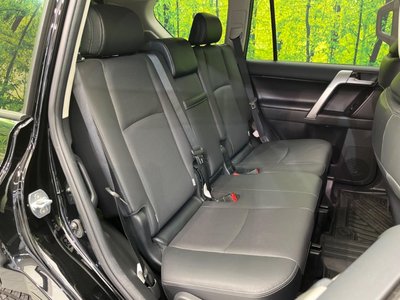 TOYOTA LAND CRUISER PRADO - 9