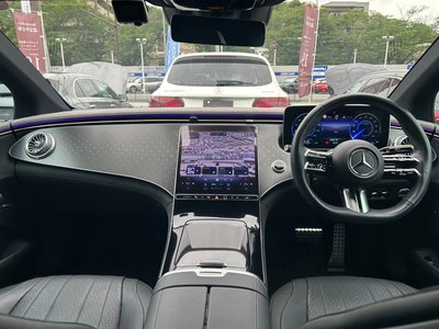 MERCEDES-BENZ EQE - 5