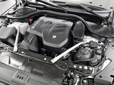 2025 BMW 5 SERIES — фото 7