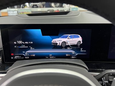 2025 BMW X5 — миниатюра 15