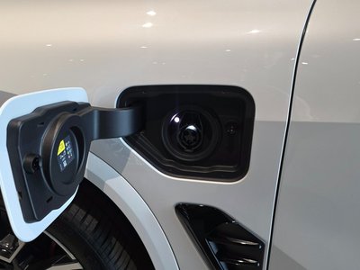 2025 BMW X5 — миниатюра 17