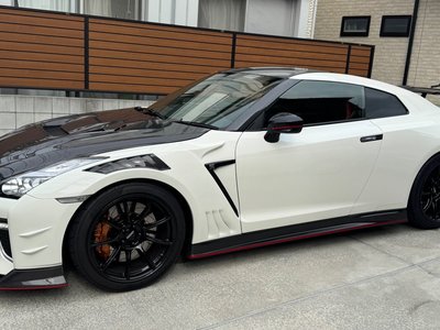 NISSAN GT-R - 3
