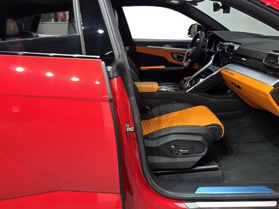 صورة 10 لـ 2020 Lamborghini URUS