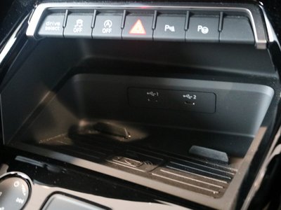 صورة مصغرة 20 لـ 2023 AUDI RS3 SEDAN