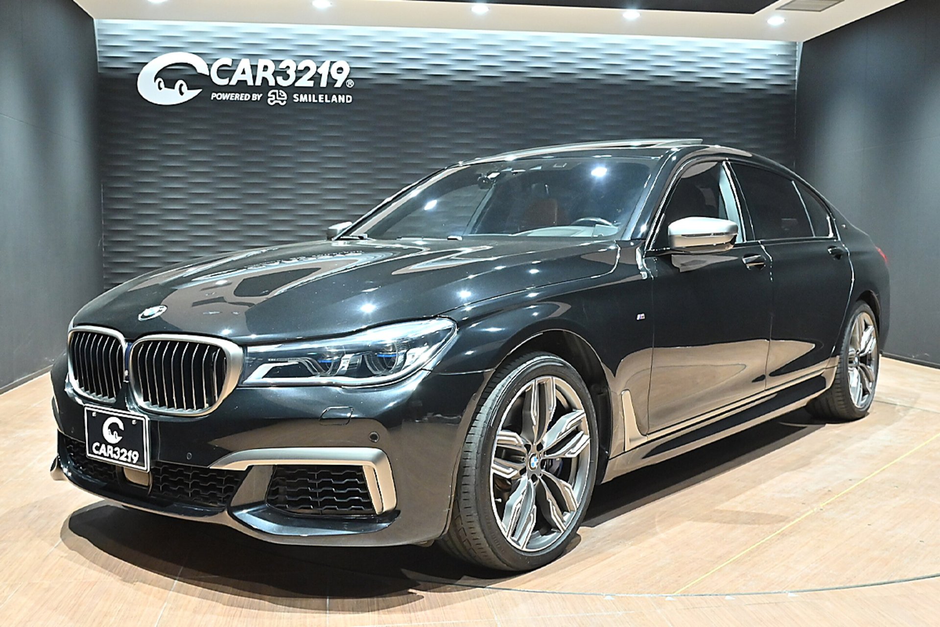 BMW 7 SERIES - View 1