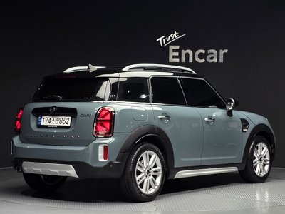 MINI COUNTRYMAN - 4