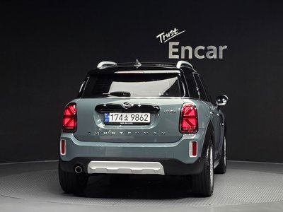 MINI COUNTRYMAN - 3