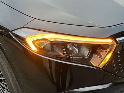 MERCEDES-BENZ EQA - 7