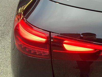 MERCEDES-BENZ EQA - 10