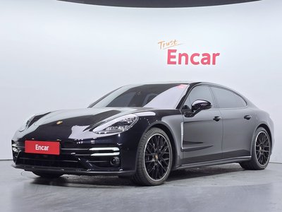 PORSCHE PANAMERA - 1