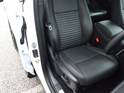 2025 LAND Rover DISCOVERY SPORT — миниатюра 14