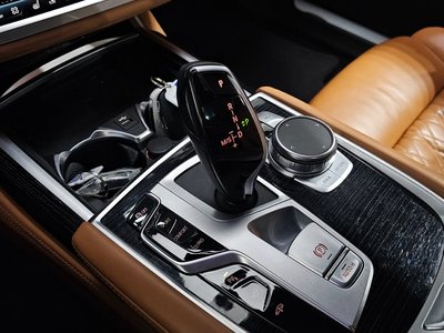 BMW 7 SERIES - 9