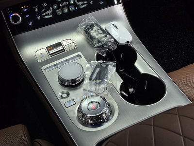 2025 Genesis GV70 缩略图 12