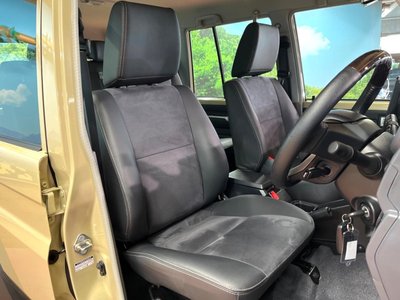 TOYOTA LAND CRUISER 70 - 10