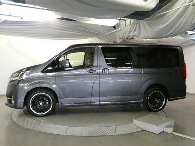 TOYOTA GRAND ACE - 4