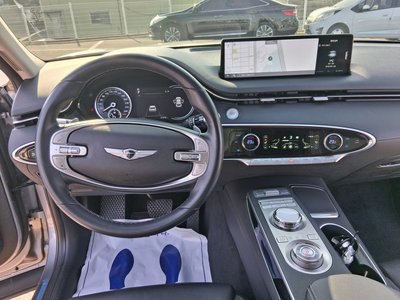 صورة 4 لـ 2021 Genesis GV70