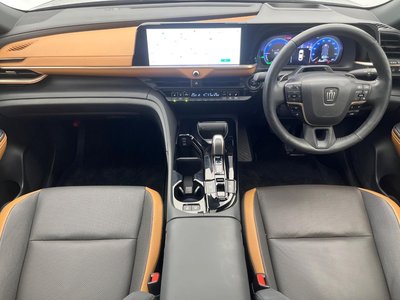 TOYOTA CROWN CROSSOVER - 2