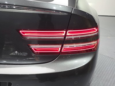 GENESIS G80 (RG3) - 10