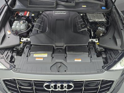 AUDI Q8 - 7
