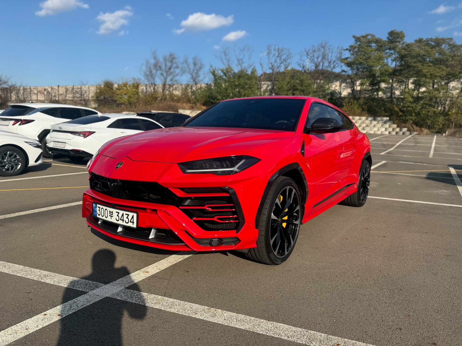 LAMBORGHINI URUS - View 1