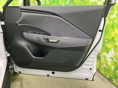2025 Lexus LBX 缩略图 20