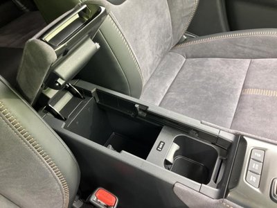 2025 Lexus LBX 缩略图 32