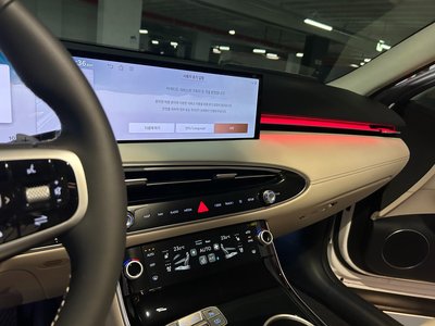 صورة مصغرة 4 لـ 2025 Genesis GV70
