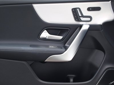 2025 Mercedes-BENZ CLA 缩略图 19