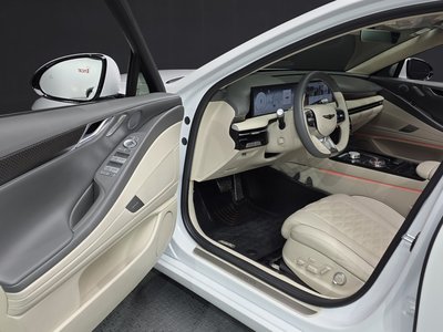 GENESIS G80 (RG3) - 10