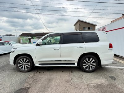 2016 Toyota LAND CRUISER 200 照片 5