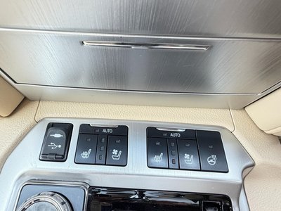 2016 Toyota LAND CRUISER 200 缩略图 46