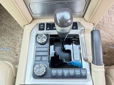2016 Toyota LAND CRUISER 200 缩略图 45