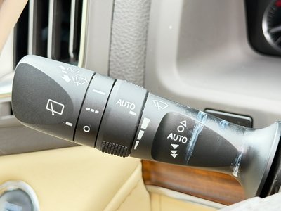 2016 Toyota LAND CRUISER 200 缩略图 32