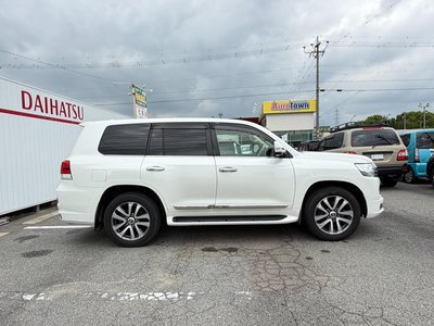 2016 Toyota LAND CRUISER 200 照片 4