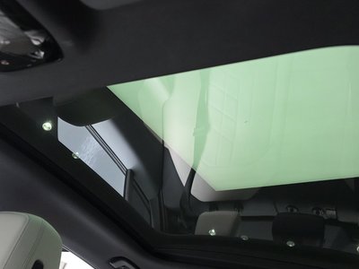 2025 BMW 5 SERIES — миниатюра 24