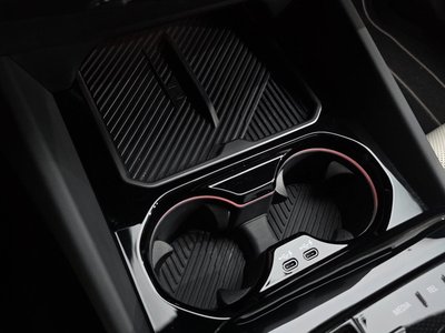 2025 BMW 5 SERIES — миниатюра 34