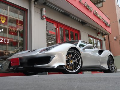FERRARI 488 PISTA - 6