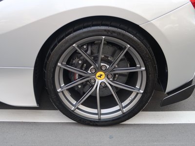 FERRARI 488 PISTA - 10