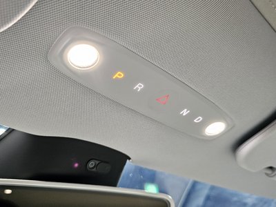 2024 Tesla MODEL 3 photo 9