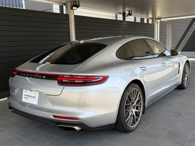 PORSCHE PANAMERA - 3