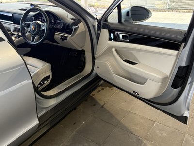 PORSCHE PANAMERA - 6