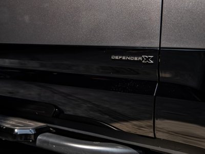 LAND ROVER DEFENDER - 7