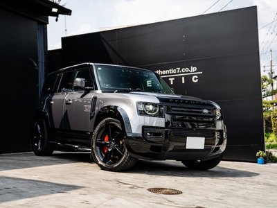 LAND ROVER DEFENDER - 1