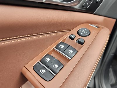 2025 BMW X5 缩略图 38
